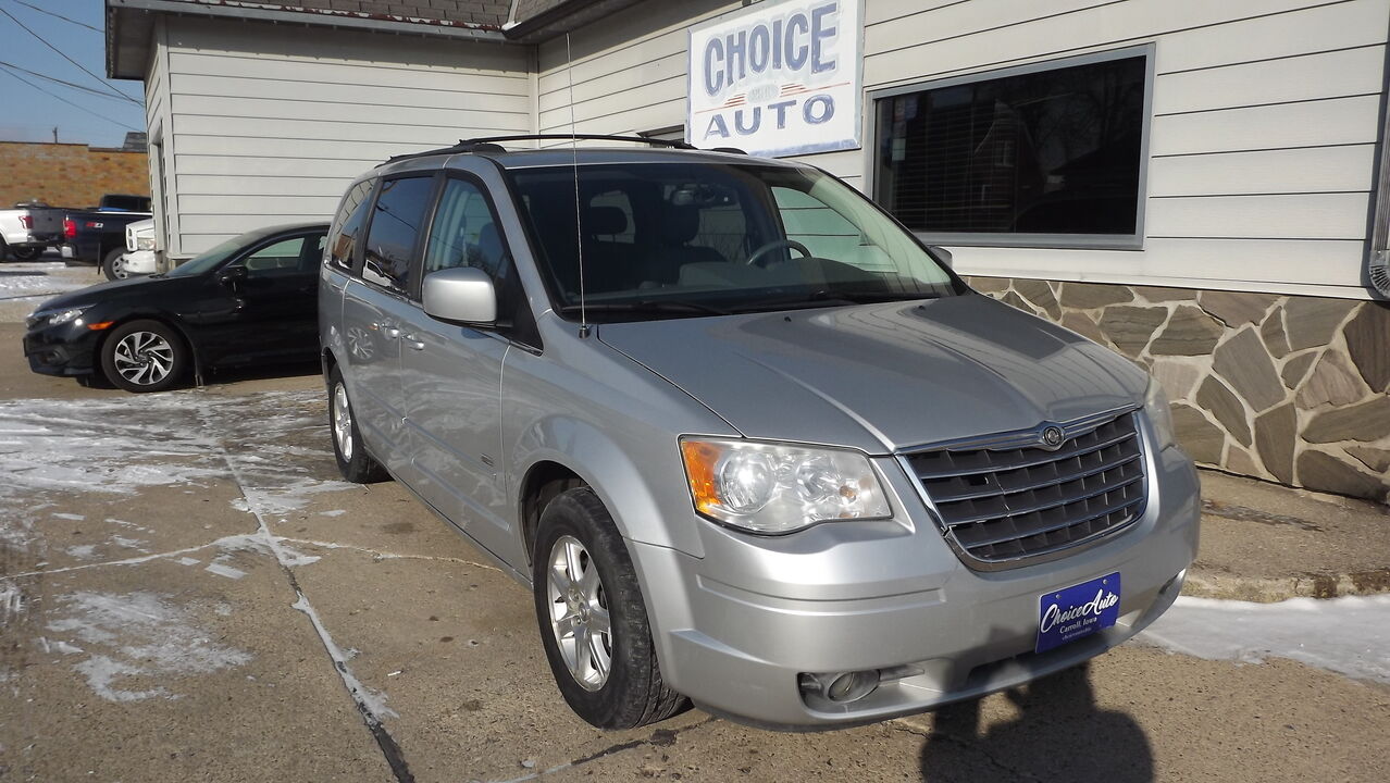 2008 Chrysler Town & Country  - Choice Auto